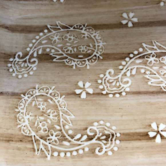 Ceramic Plate - Picture 2 of 3